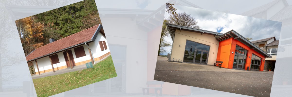 Gemeindeeinrichtungen Collage Zwei Gebäude nebeneinander: Links ein traditionelles Haus mit rotem Ziegeldach, weißen Wänden und braunen Fensterläden, umgeben von Gras und Bäumen. Rechts ein modernes Gebäude mit großen Glasfenstern, einer orangefarbenen Wand und Flachdach, auf einem gepflasterten Bereich.